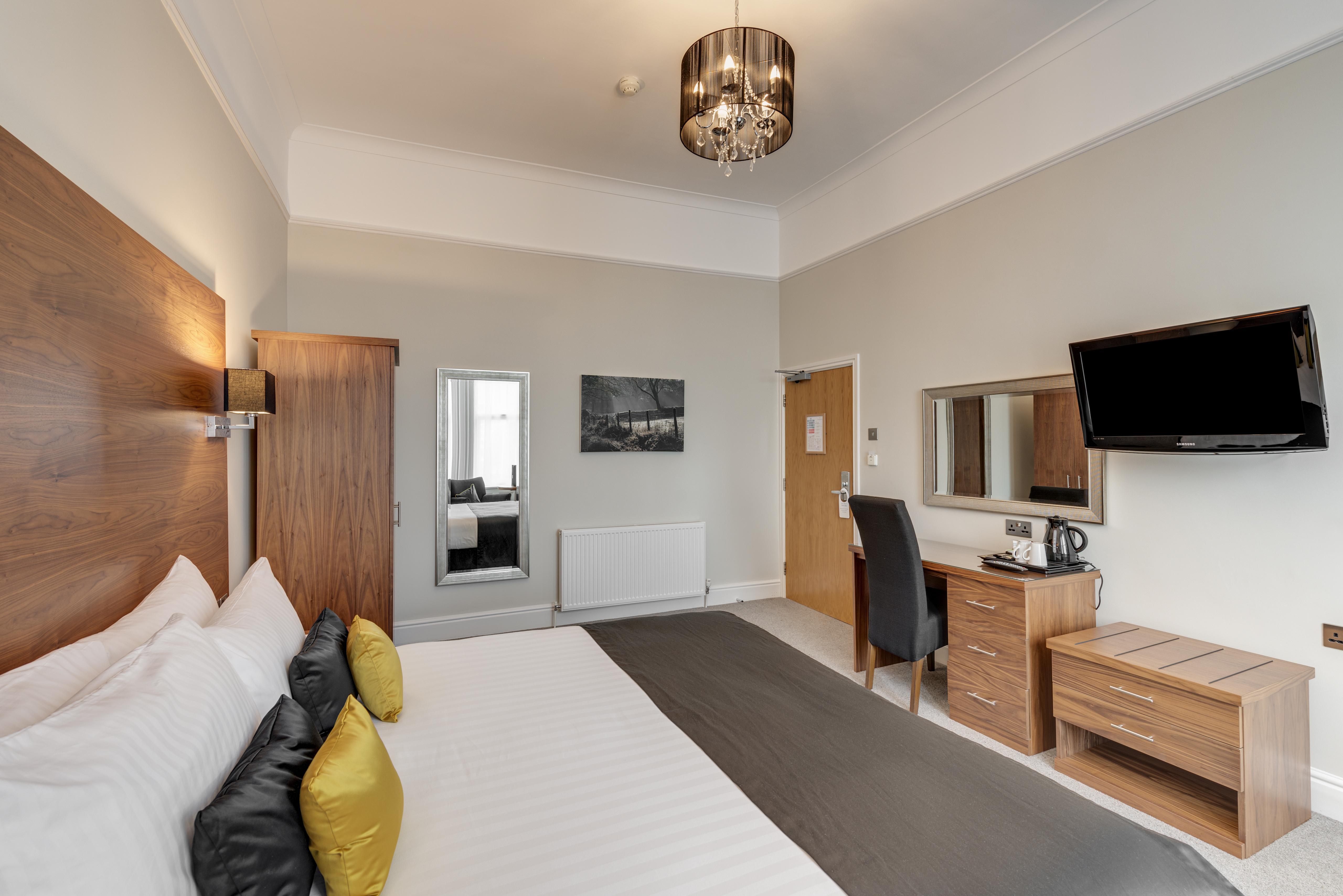 New Continental Hotel; Sure Hotel Collection By Best Western Plymouth Exterior photo