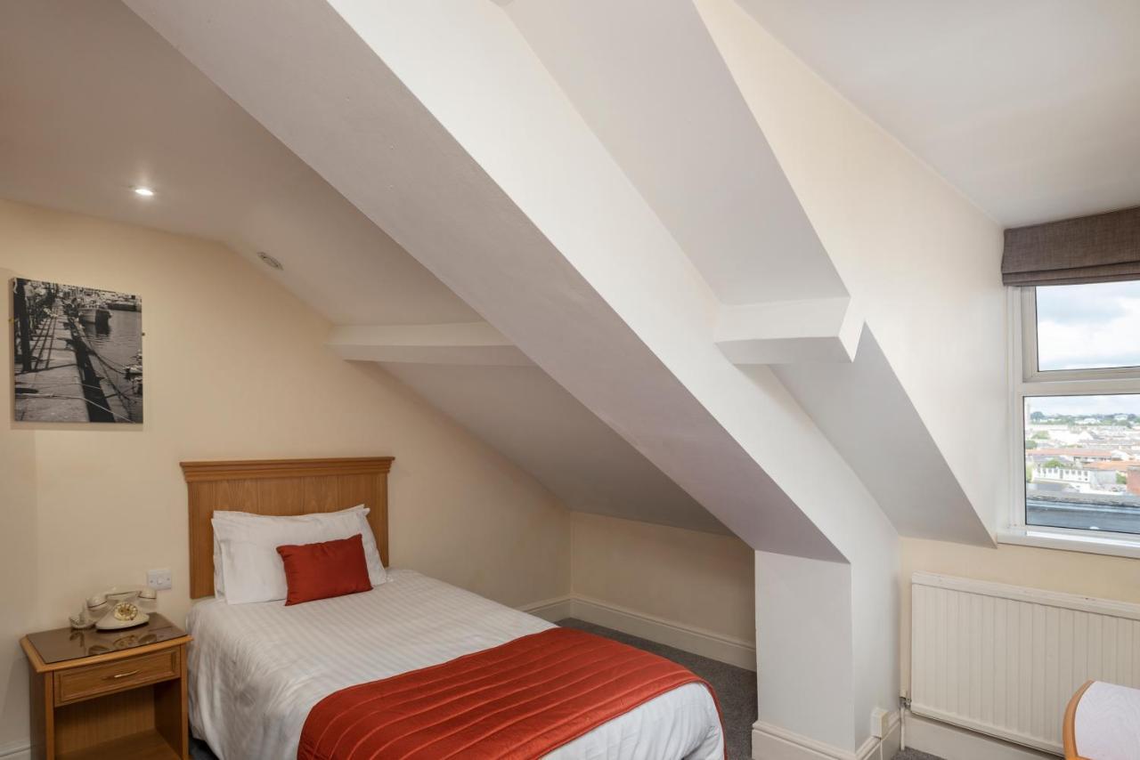 New Continental Hotel; Sure Hotel Collection By Best Western Plymouth Room photo